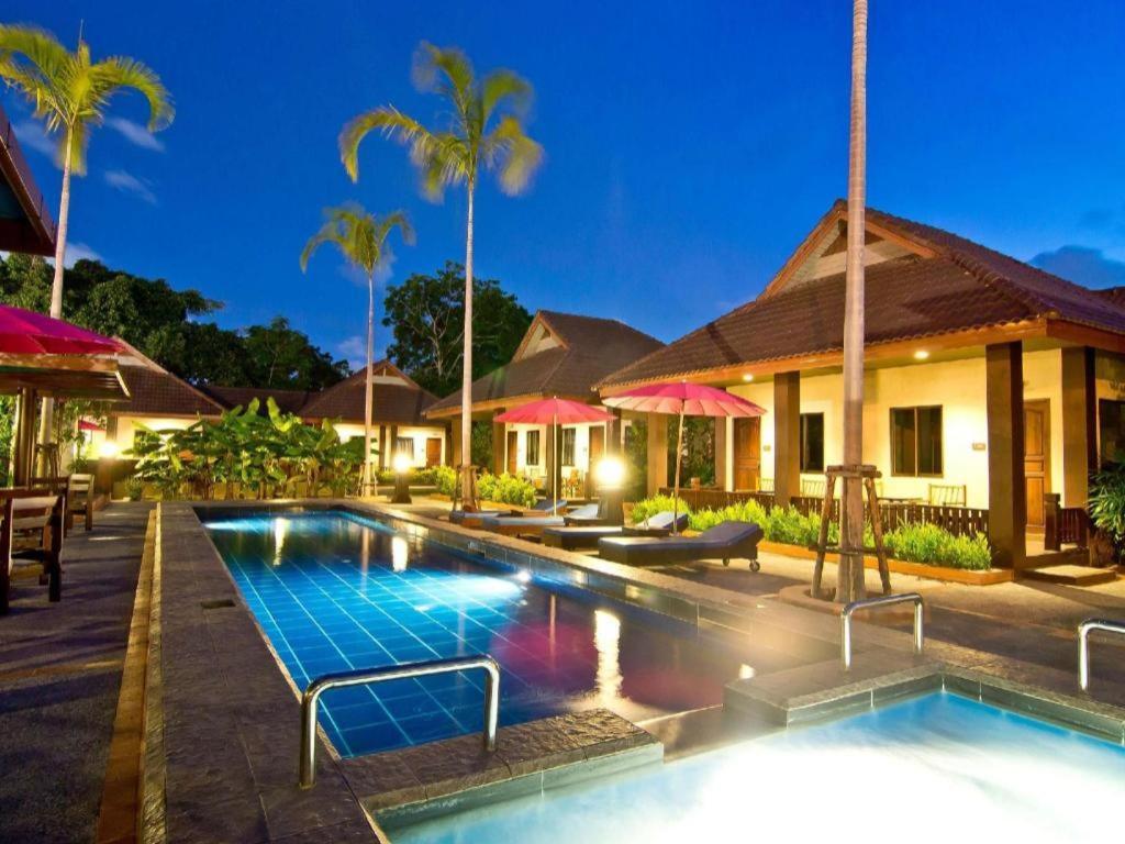 Rose Bay Resort Pattaya Luaran gambar