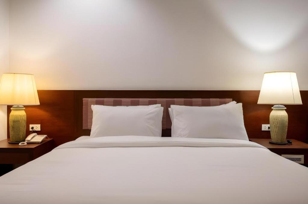 Rose Bay Resort Pattaya Luaran gambar