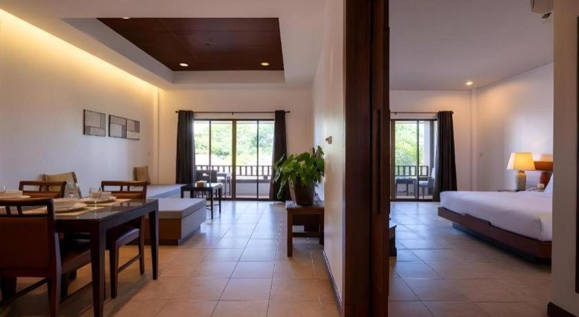 Rose Bay Resort Pattaya Luaran gambar