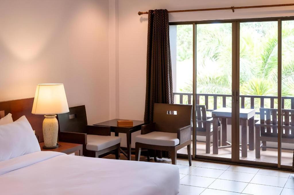 Rose Bay Resort Pattaya Luaran gambar