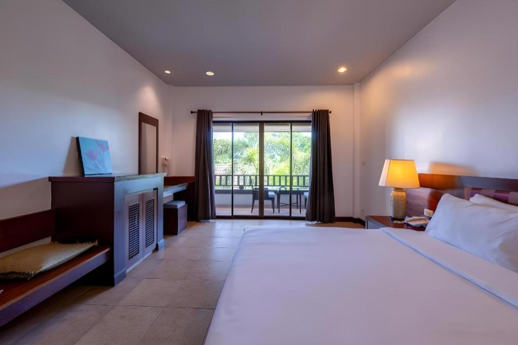 Rose Bay Resort Pattaya Luaran gambar
