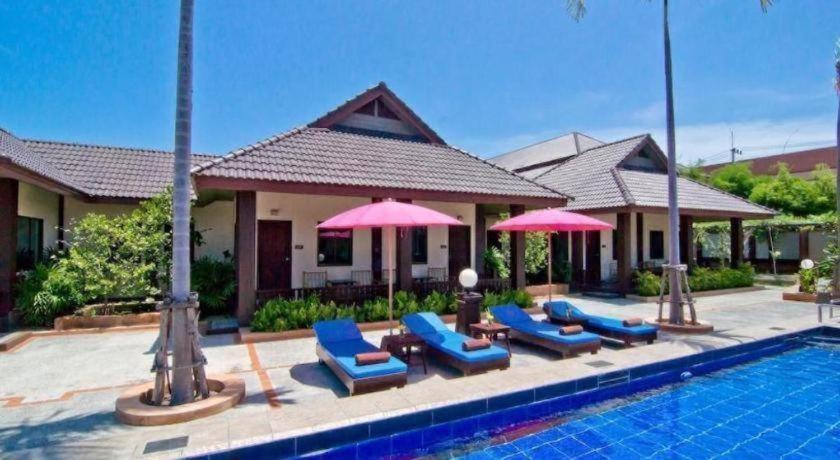 Rose Bay Resort Pattaya Luaran gambar