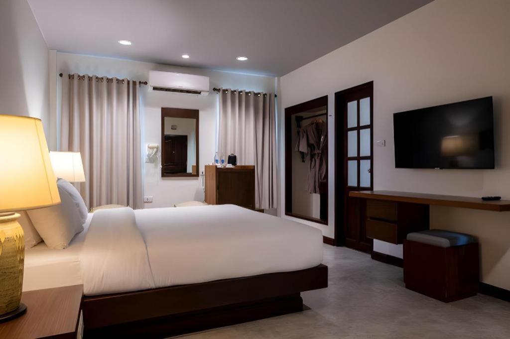 Rose Bay Resort Pattaya Luaran gambar