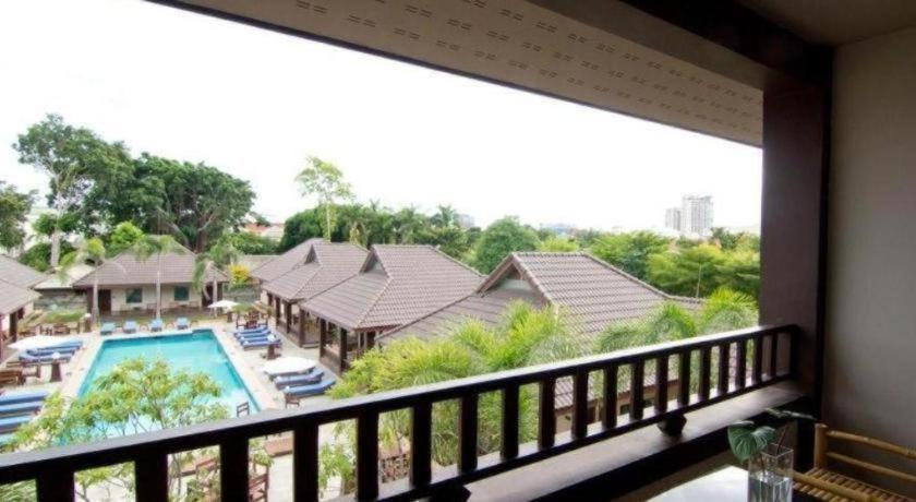 Rose Bay Resort Pattaya Luaran gambar